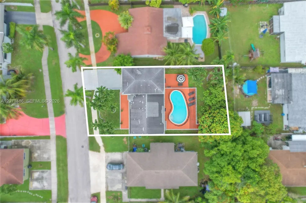 628 SW 4th St Hallandale Beach, FL 33009