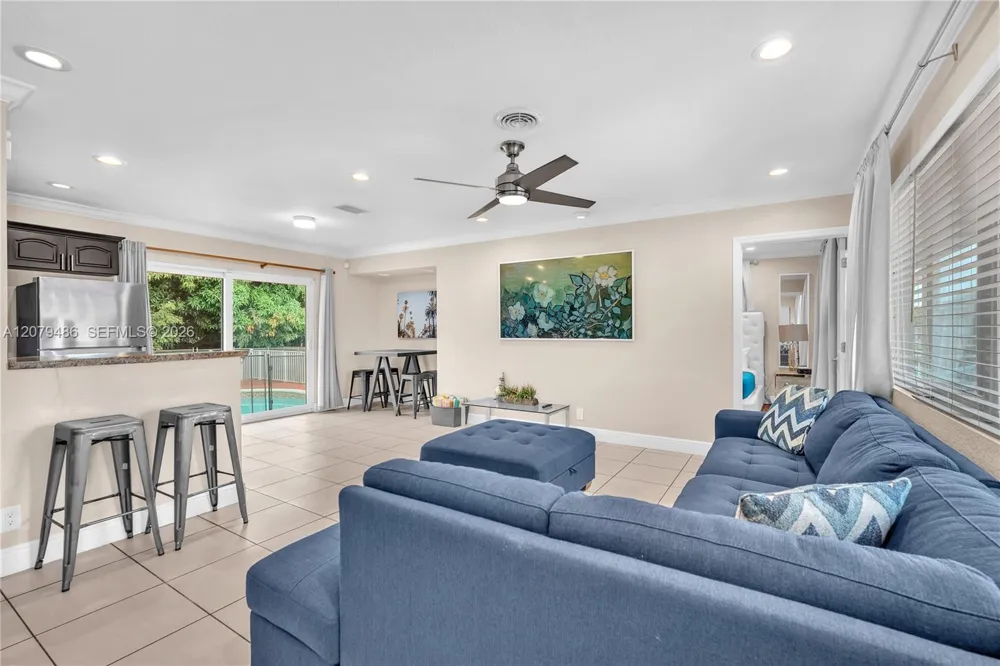 628 SW 4th St Hallandale Beach, FL 33009