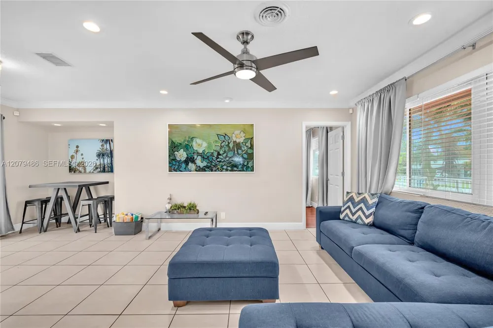 628 SW 4th St Hallandale Beach, FL 33009