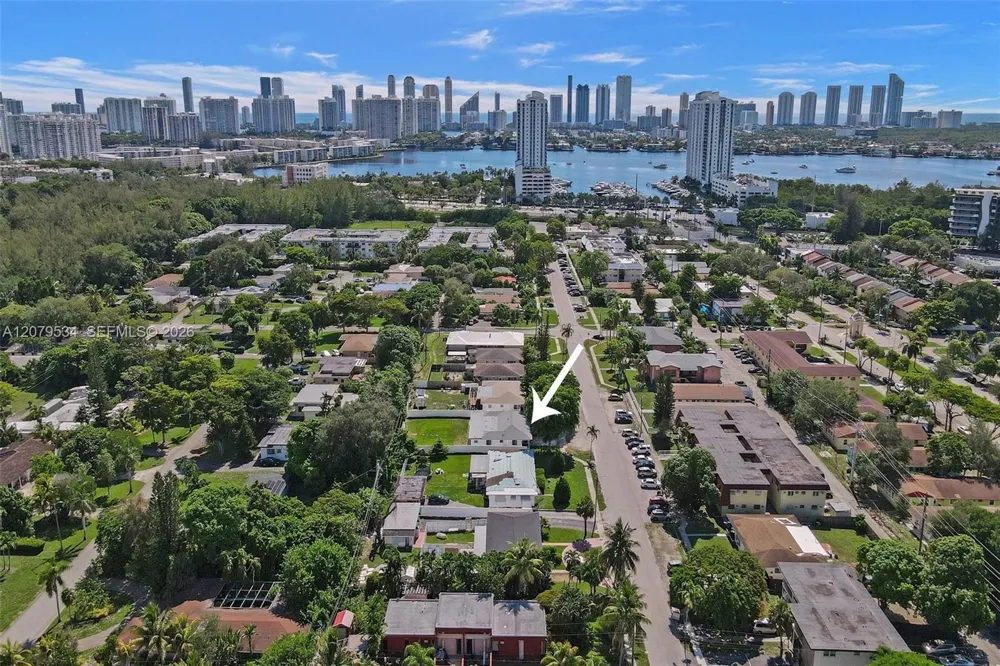 2255 NE 173rd St North Miami Beach, FL 33160