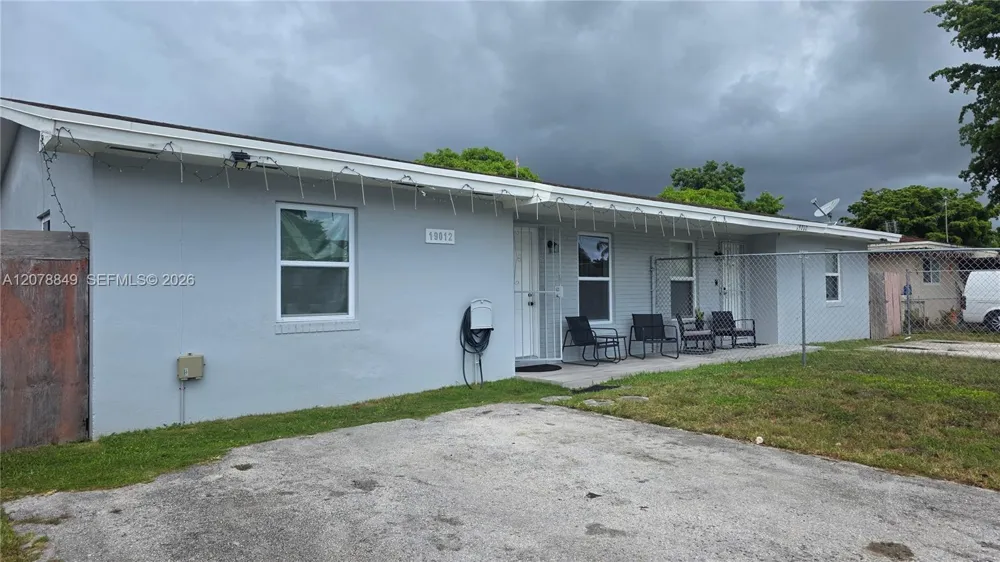 19012 SW 113th Pl #2 Miami, FL 33157