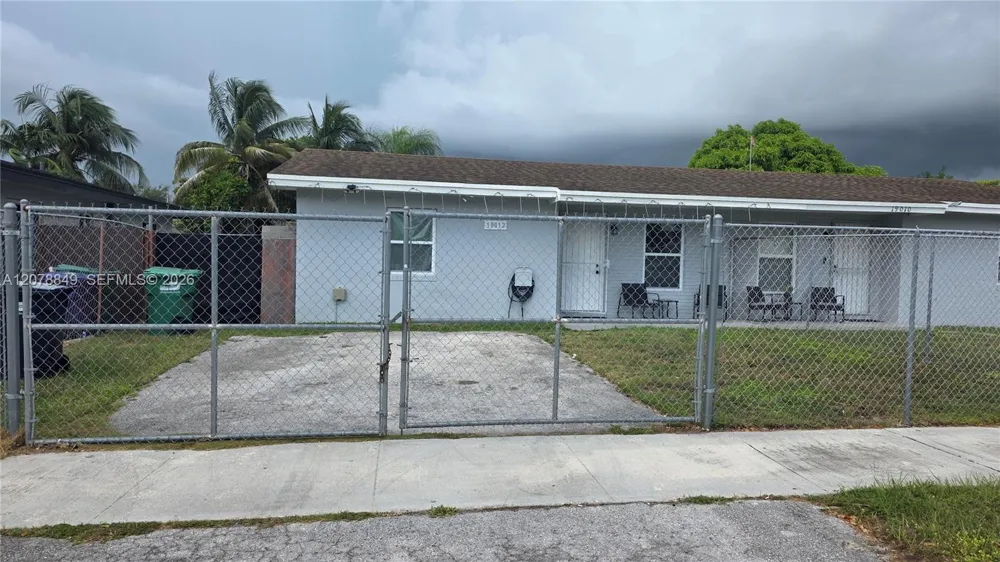 19012 SW 113th Pl #2 Miami, FL 33157