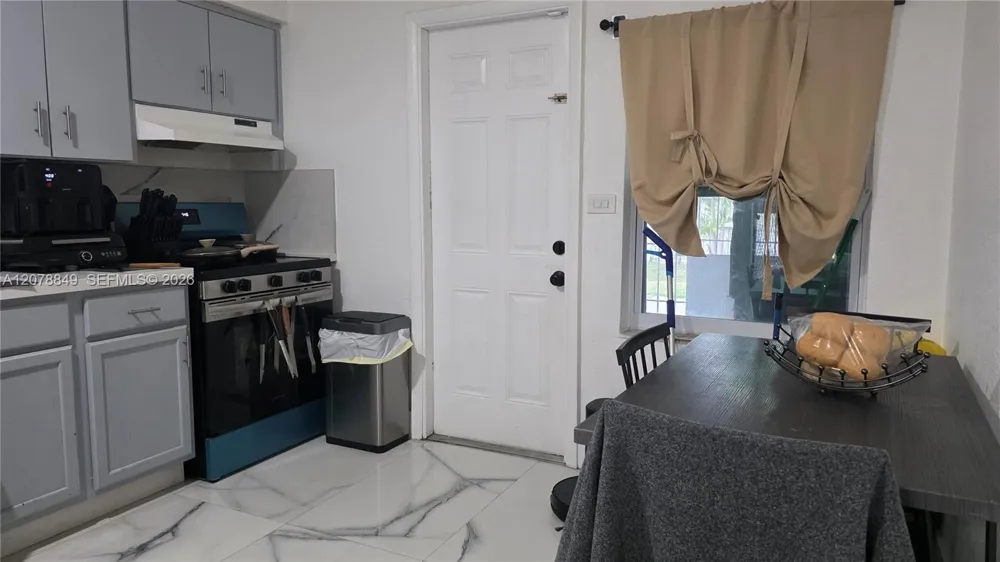 19012 SW 113th Pl #2 Miami, FL 33157