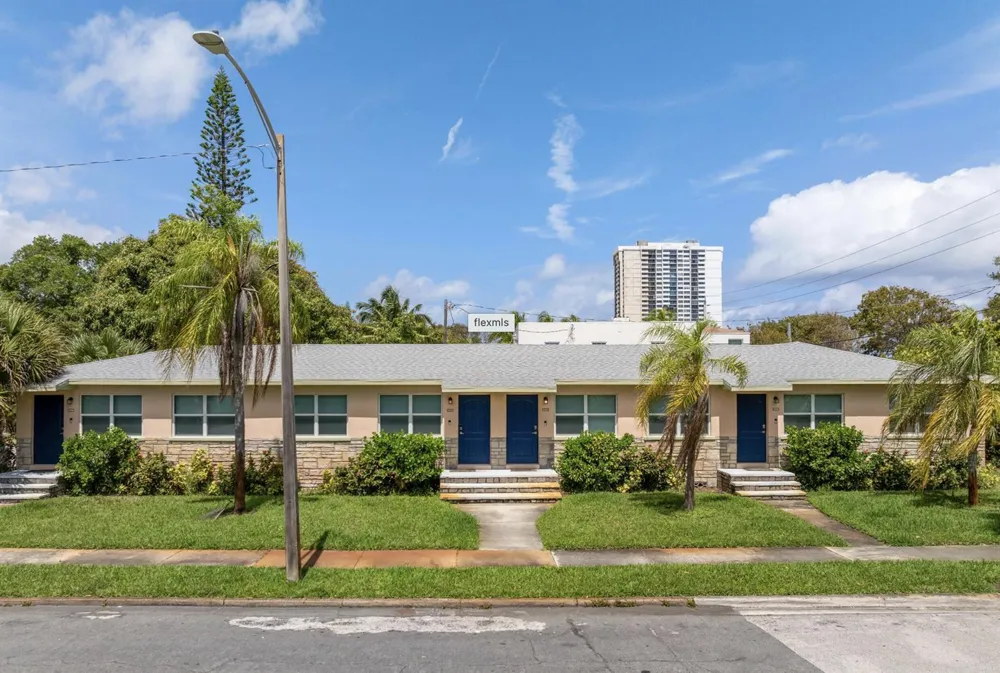 409 50th Street West Palm Beach, FL 33407