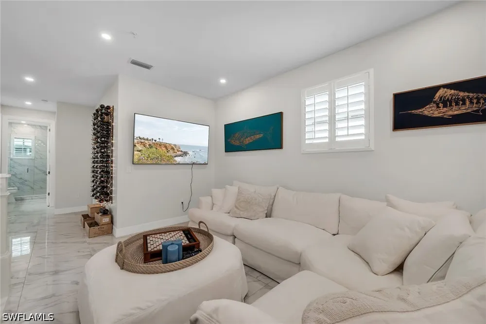 Indies Drive E #202 Naples, FL 34114