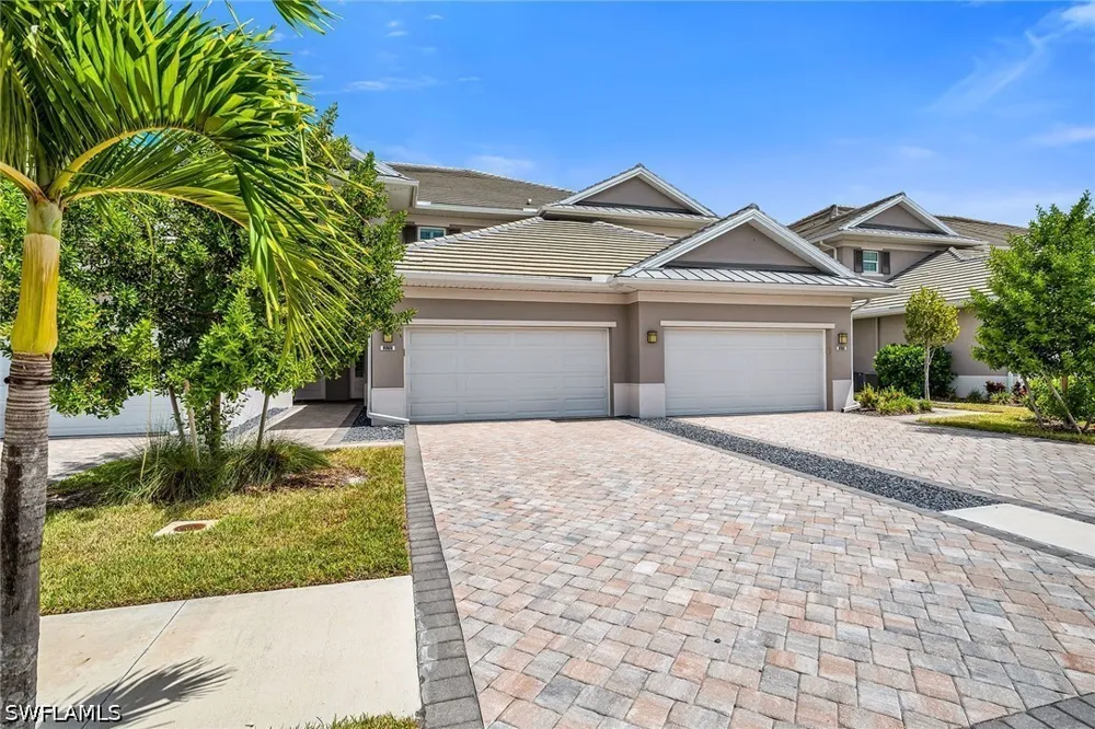 Indies Drive E #202 Naples, FL 34114