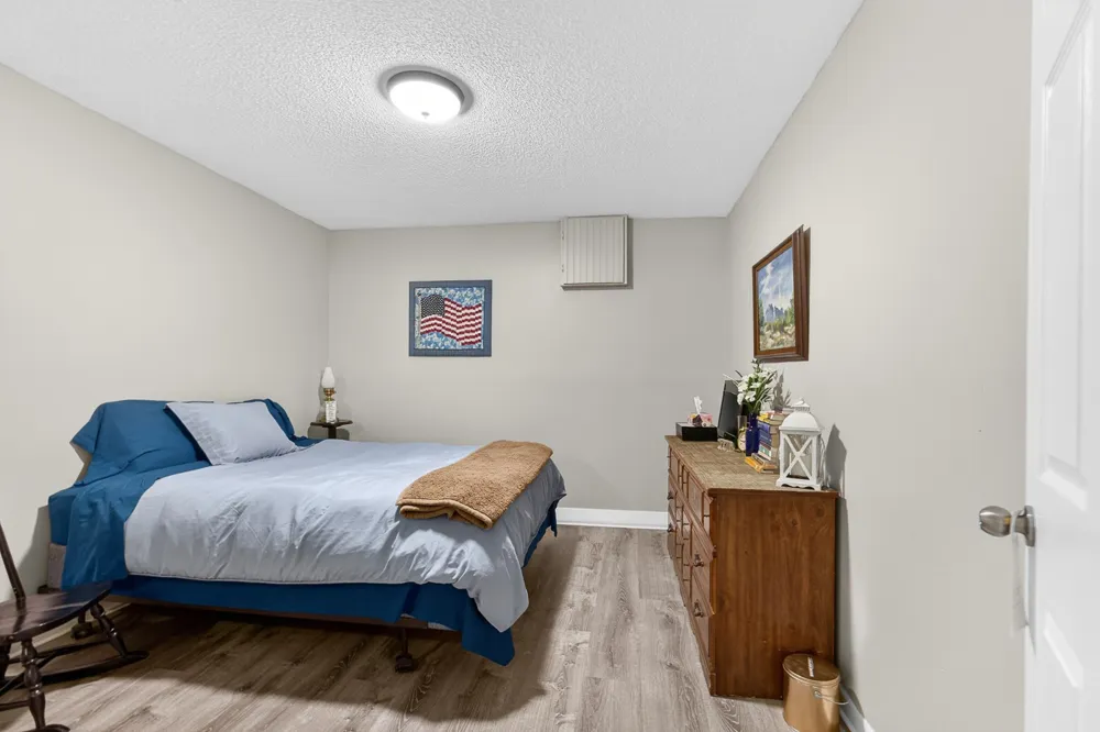 1031 Montcrest Dr Lenoir City, TN 37771