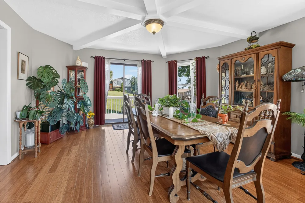 1031 Montcrest Dr Lenoir City, TN 37771