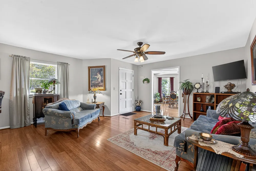 1031 Montcrest Dr Lenoir City, TN 37771