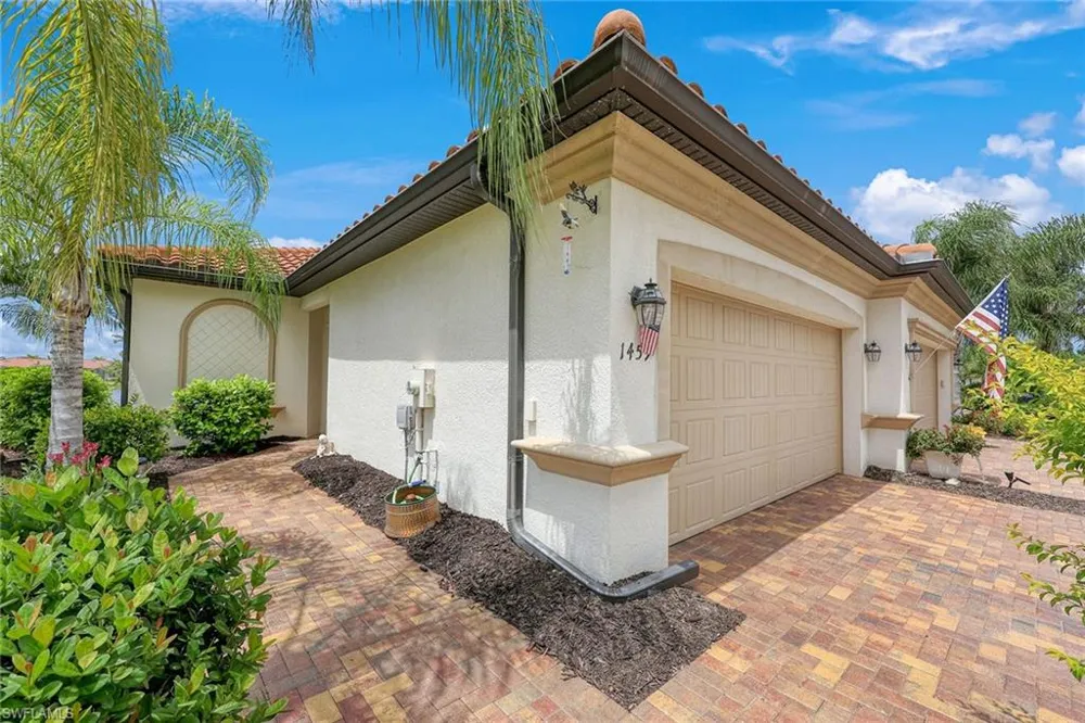 1459 Oceania Drive S Naples, FL 34113