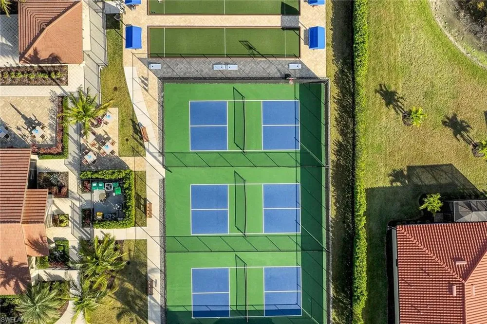1459 Oceania Drive S Naples, FL 34113