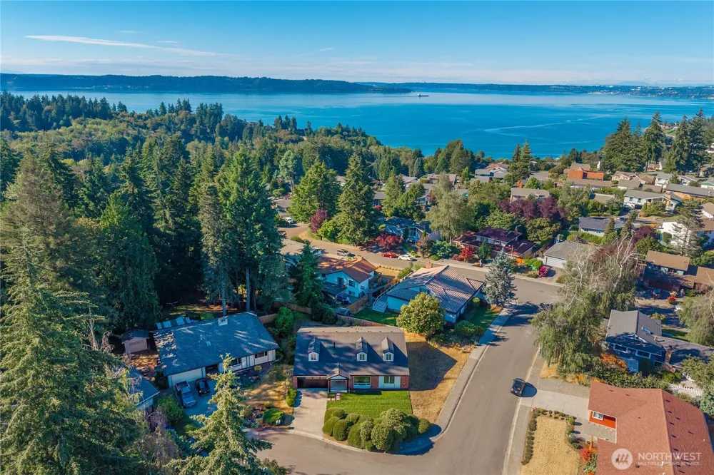31509 42nd Avenue SW Federal Way, WA 98023