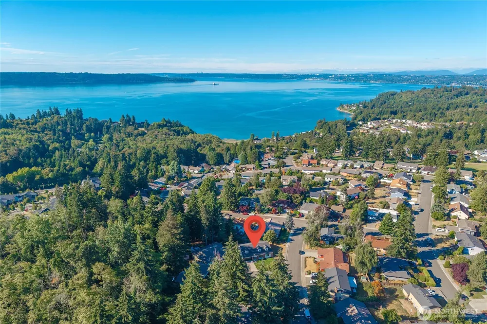 31509 42nd Avenue SW Federal Way, WA 98023