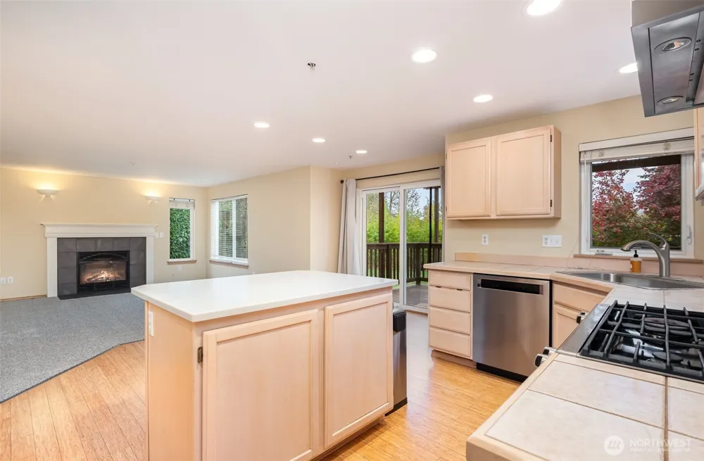 4311 NE 9th Place Renton, WA 98059