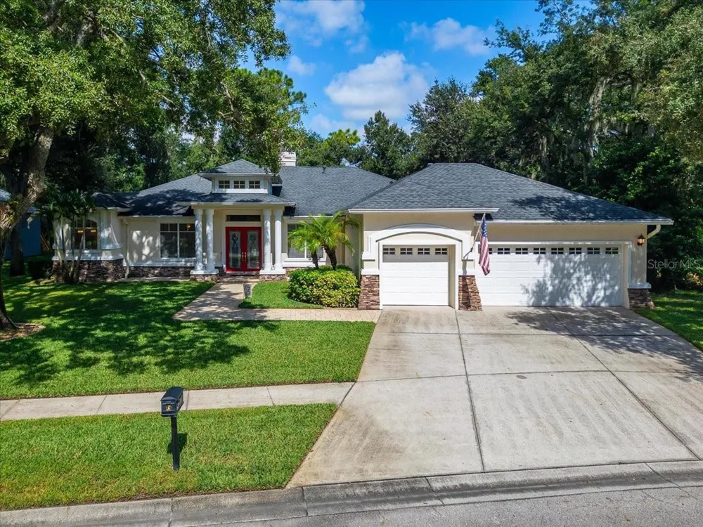 5603 EAGLEGLEN PLACE Lithia, FL 33547