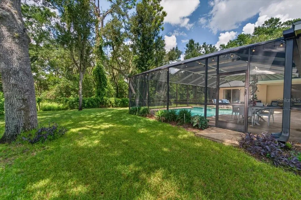 5603 EAGLEGLEN PLACE Lithia, FL 33547