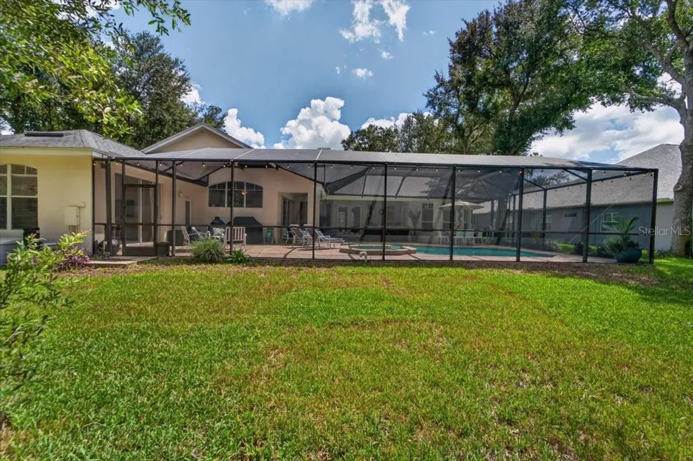 5603 EAGLEGLEN PLACE Lithia, FL 33547