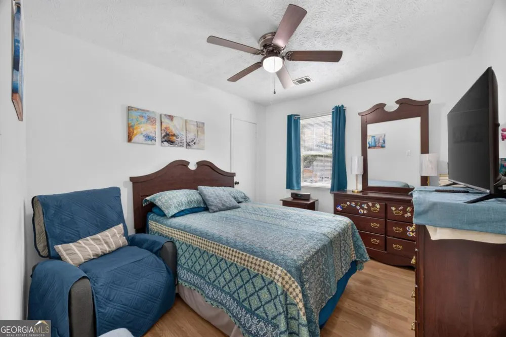 1019 Park West LN Stone Mountain, GA 30088