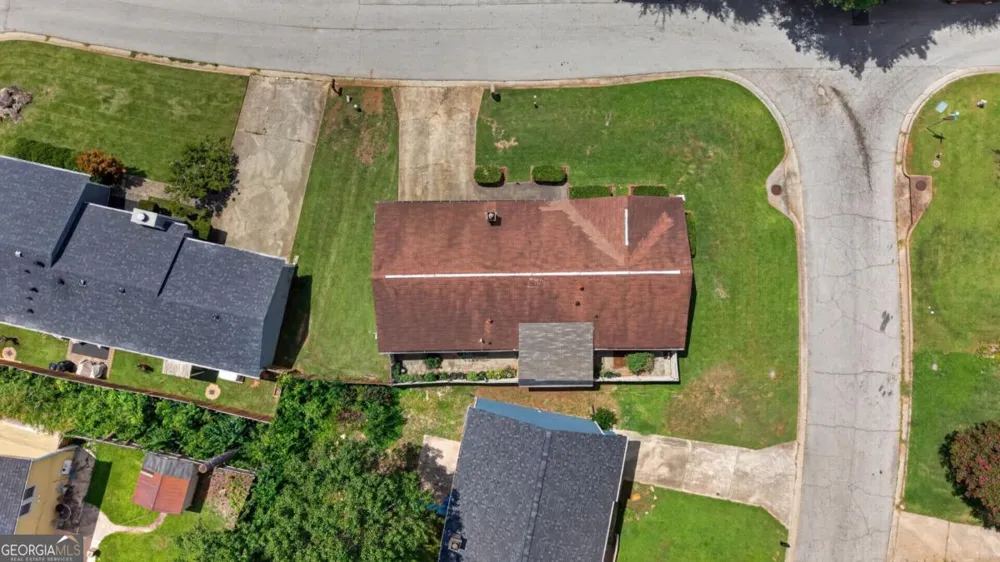 1019 Park West LN Stone Mountain, GA 30088