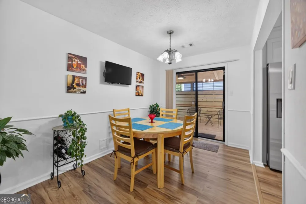 1019 Park West LN Stone Mountain, GA 30088