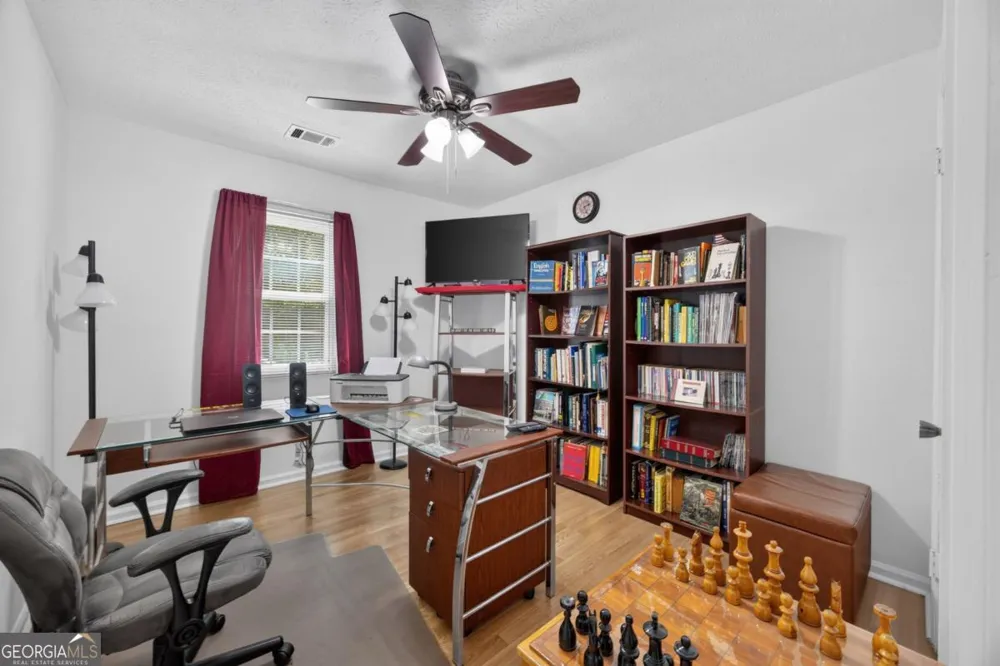 1019 Park West LN Stone Mountain, GA 30088