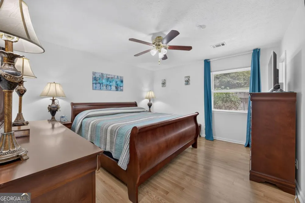1019 Park West LN Stone Mountain, GA 30088