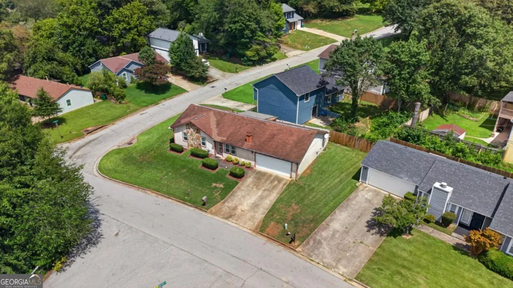 1019 Park West LN Stone Mountain, GA 30088