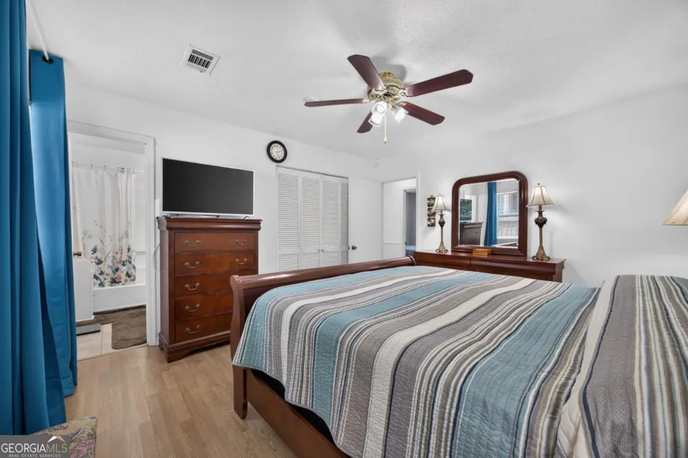 1019 Park West LN Stone Mountain, GA 30088