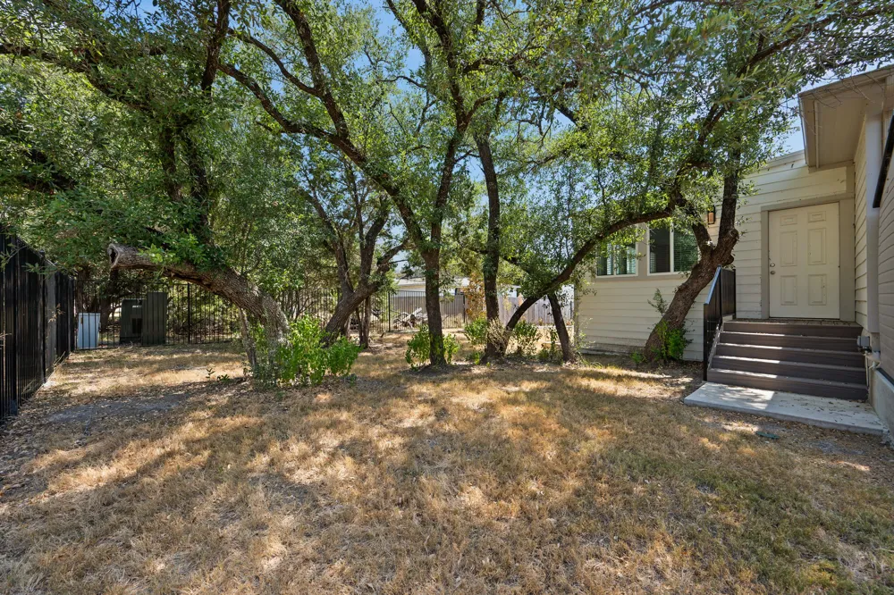 21208 Santa Rosa Avenue Lago Vista, TX 78645