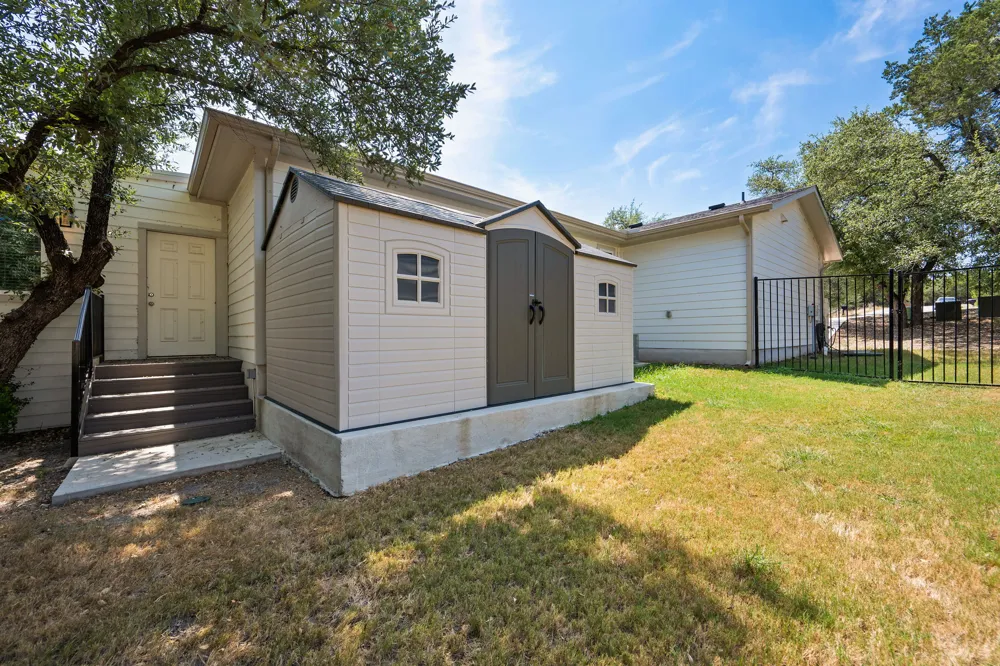 21208 Santa Rosa Avenue Lago Vista, TX 78645