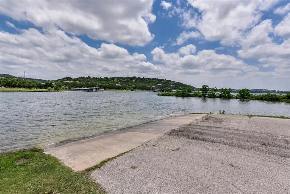 21208 Santa Rosa Avenue Lago Vista, TX 78645