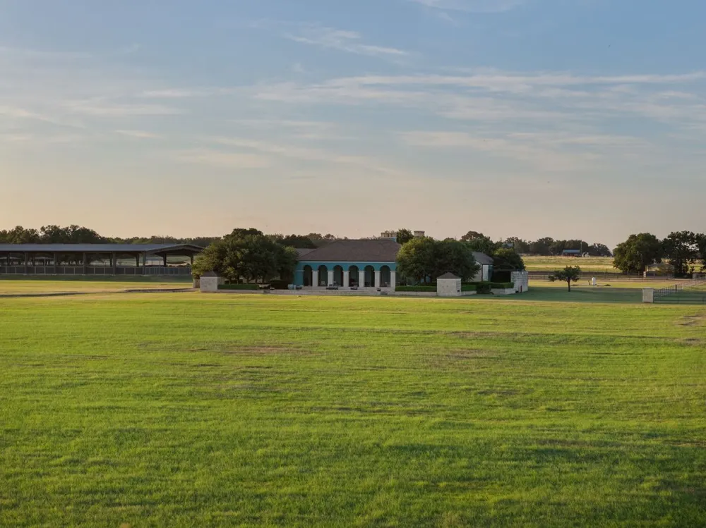 4900 Goehmann Lane Fredericksburg, TX 78624