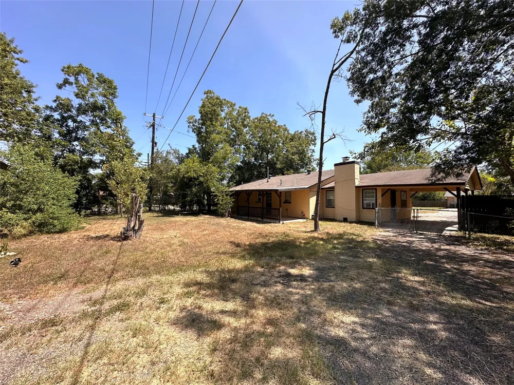 400 Sunbonnet Drive Buda, TX 78610