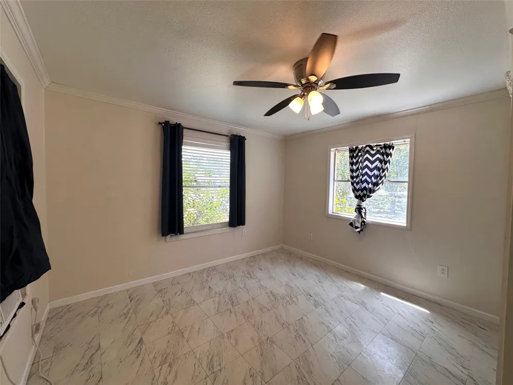 400 Sunbonnet Drive Buda, TX 78610