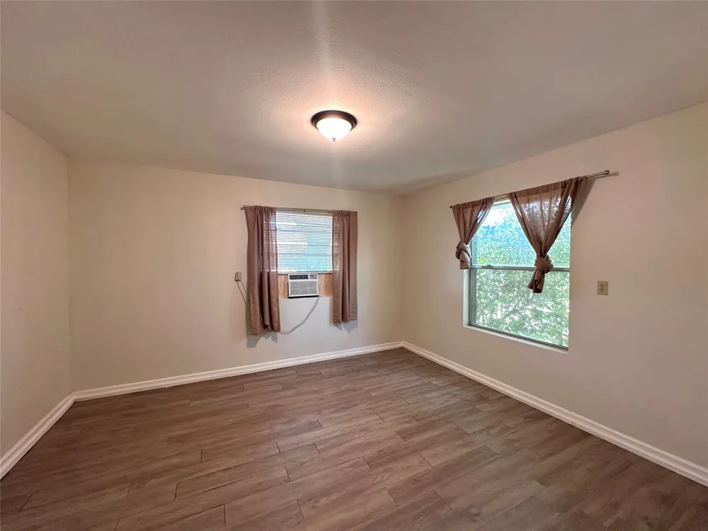 400 Sunbonnet Drive Buda, TX 78610