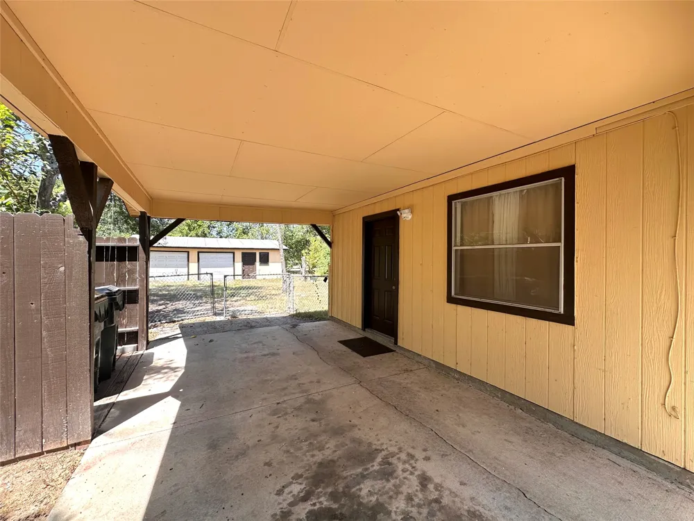 400 Sunbonnet Drive Buda, TX 78610