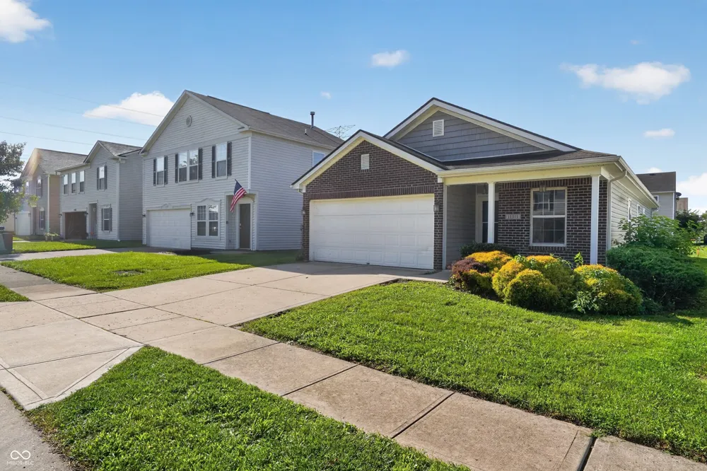 11311 Cuyahoga Drive Indianapolis, IN 46235