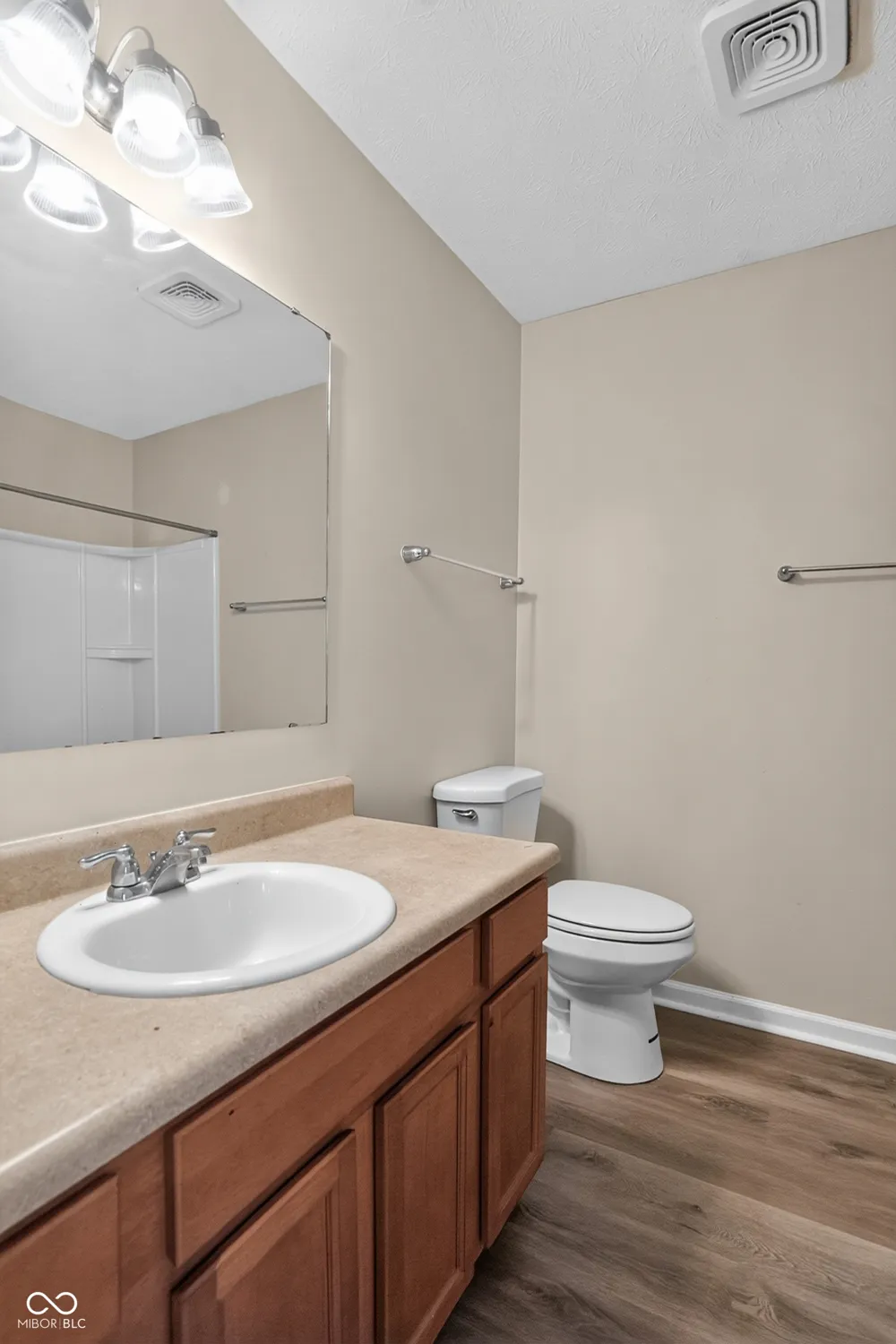 11311 Cuyahoga Drive Indianapolis, IN 46235