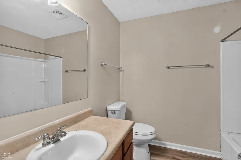11311 Cuyahoga Drive Indianapolis, IN 46235