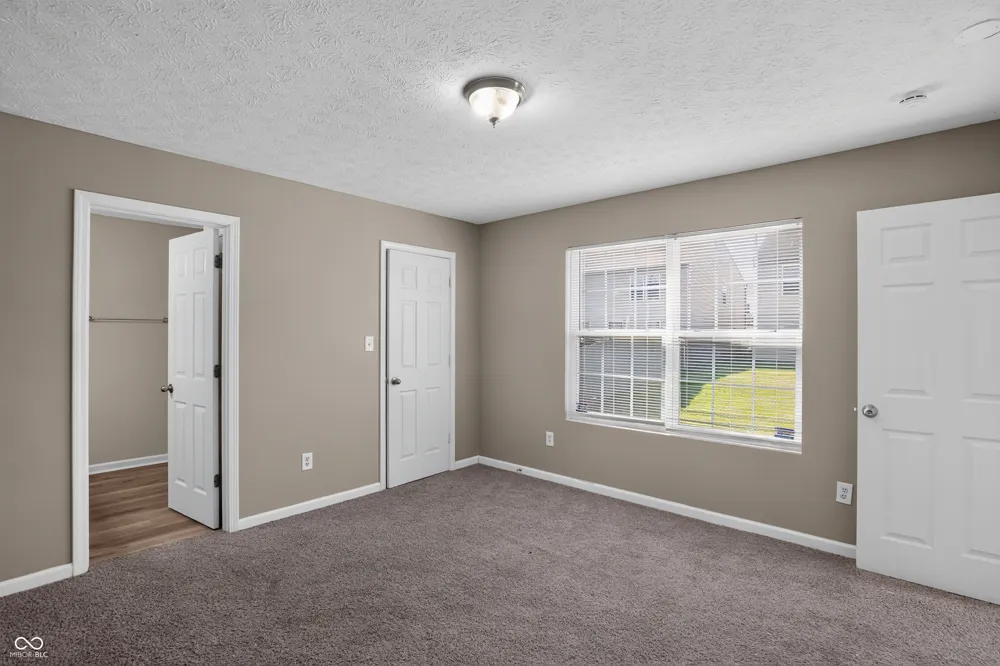11311 Cuyahoga Drive Indianapolis, IN 46235