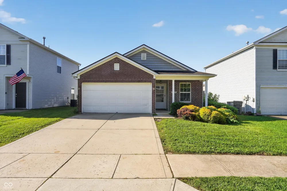 11311 Cuyahoga Drive Indianapolis, IN 46235