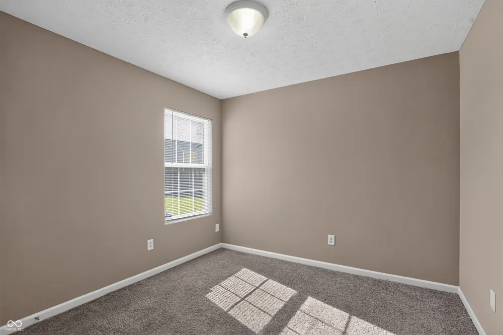 11311 Cuyahoga Drive Indianapolis, IN 46235