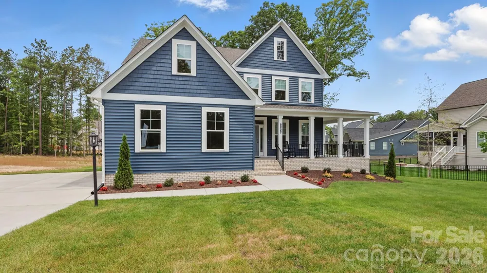 6095 Diamond Place Harrisburg, NC 28075
