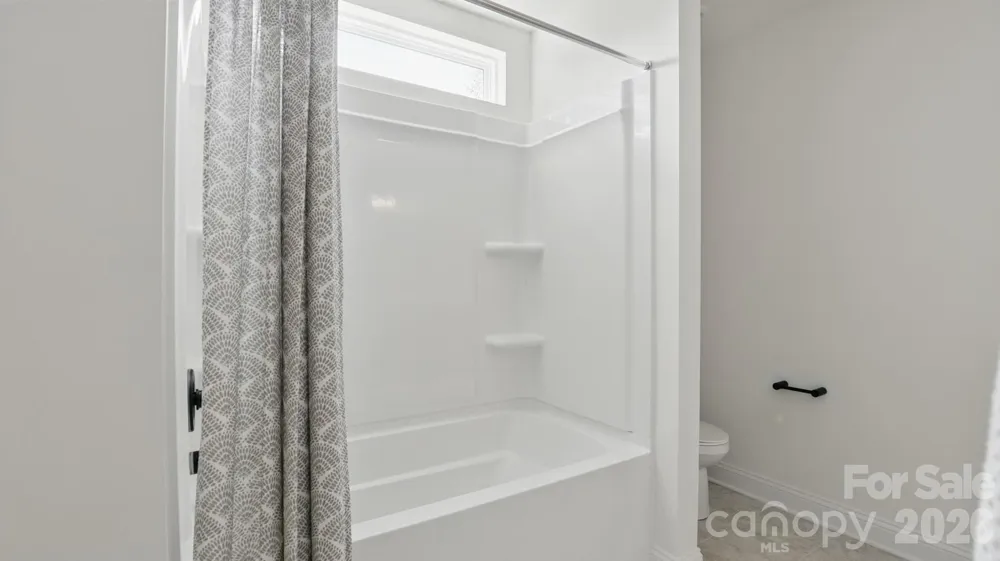 6095 Diamond Place Harrisburg, NC 28075