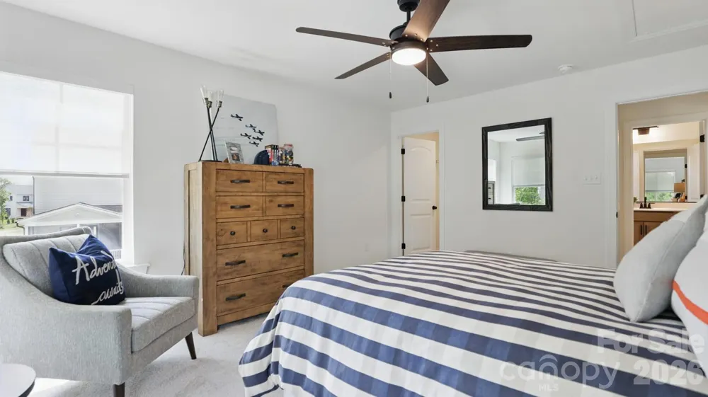 6095 Diamond Place Harrisburg, NC 28075
