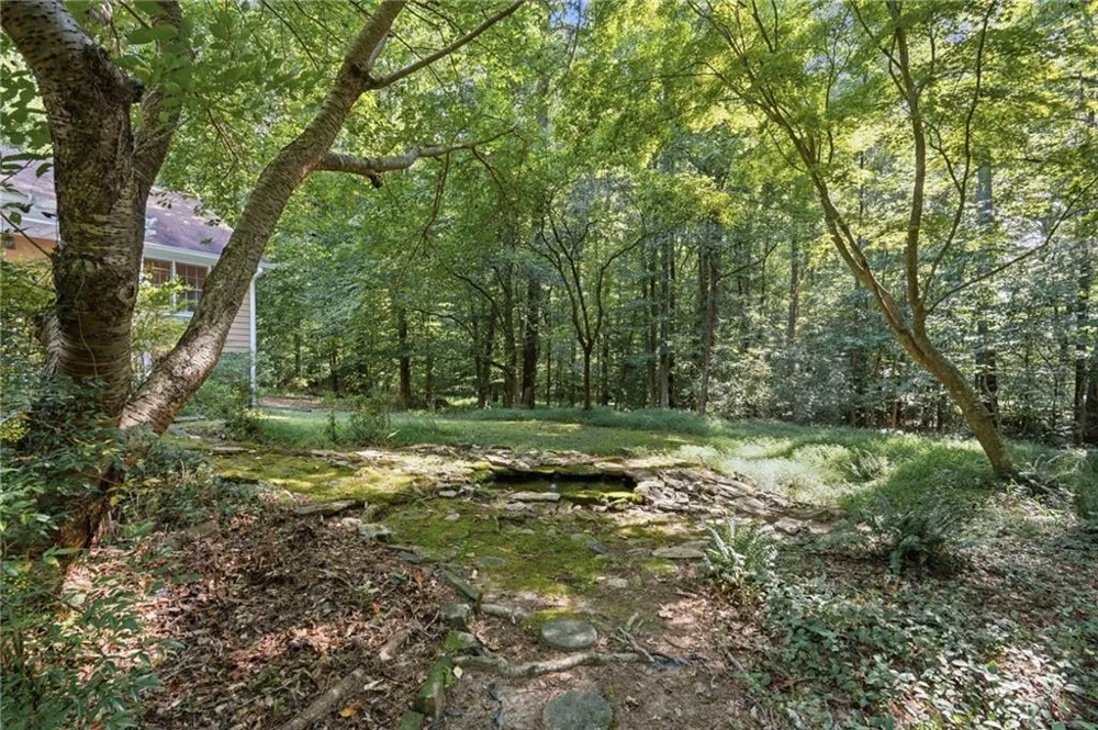 724 Clarke Trail Dacula, GA 30019