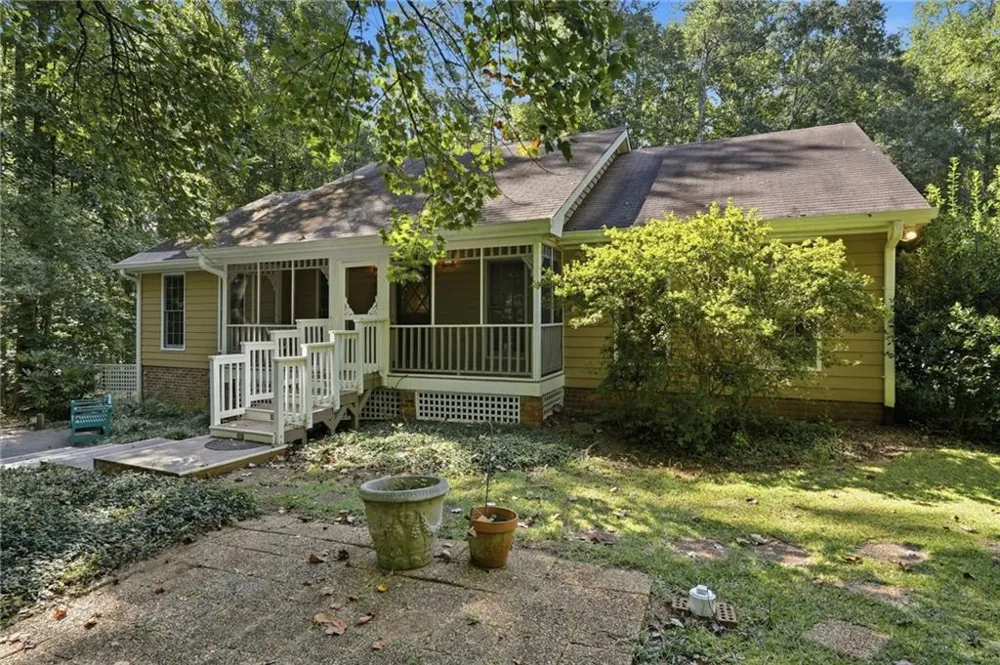 724 Clarke Trail Dacula, GA 30019