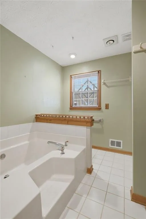 724 Clarke Trail Dacula, GA 30019