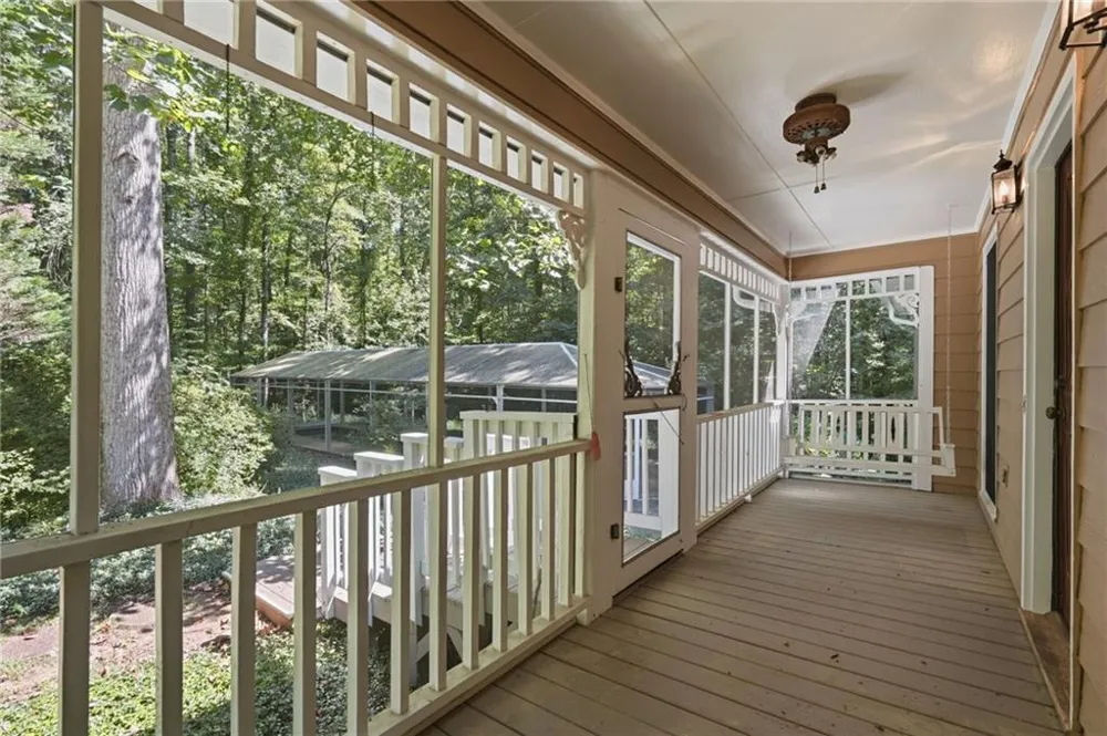 724 Clarke Trail Dacula, GA 30019