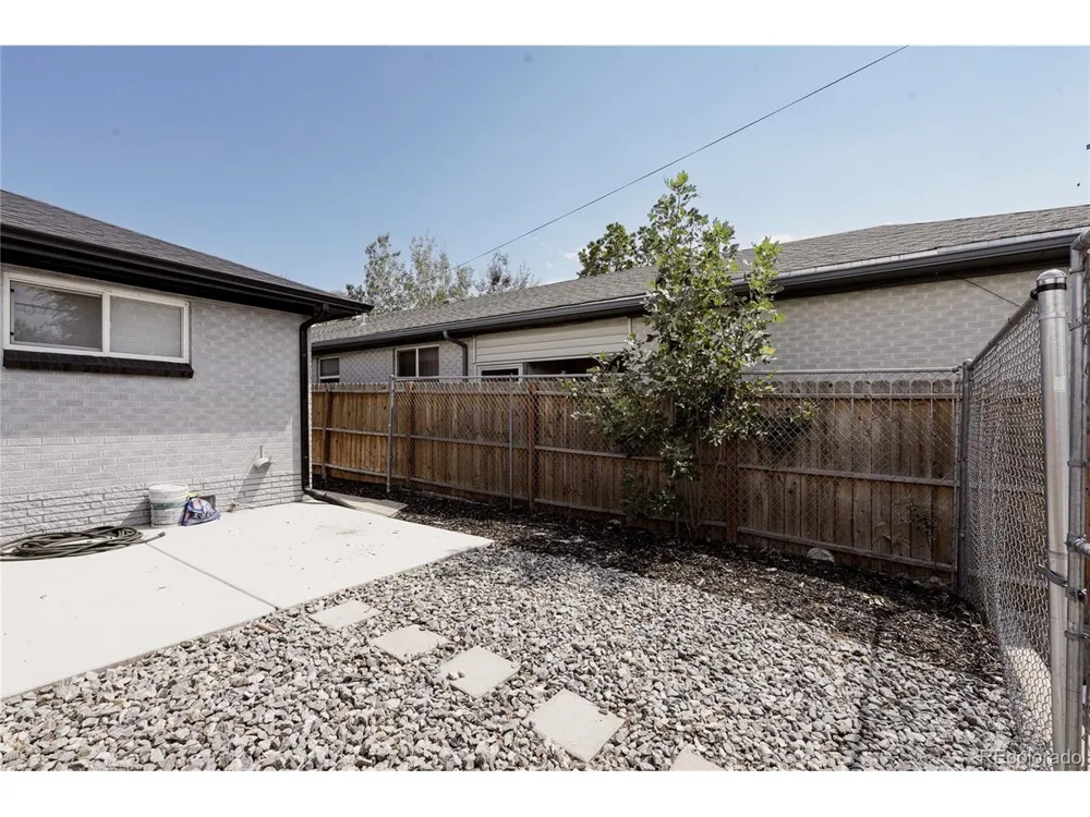 3233 Jasmine Street Denver, CO 80207